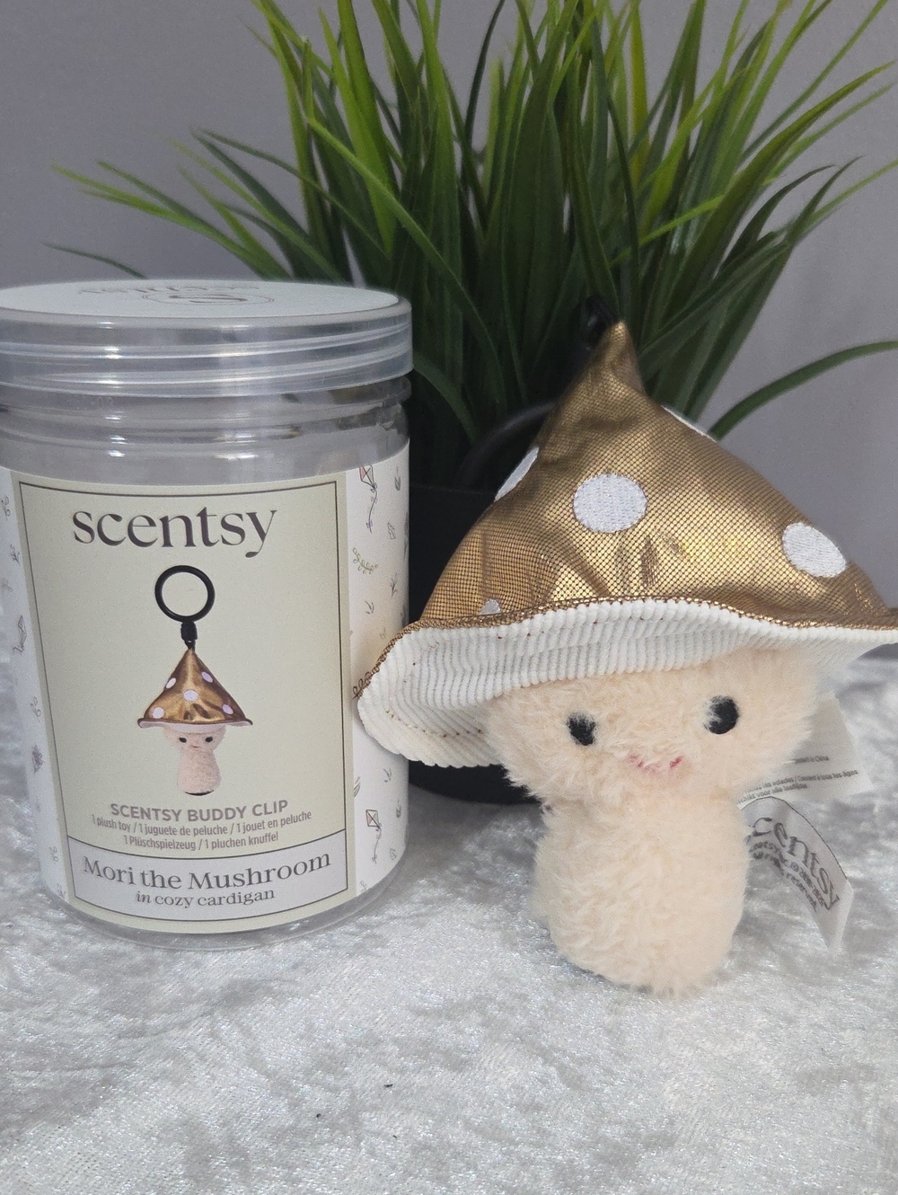 Scentsy Mori Mushroom Buddy Clip in Gold and Cream